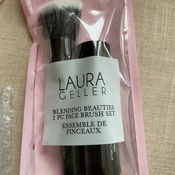 Laura Geller Color Correcting Foundation - Picture 4 of 7